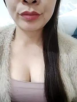 Snapshot of Girl_Shy2000 chatting on November 23, 2025, 12:31 am Girl Shy2000 online show from November 23, 2025, 12:31 am