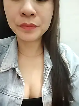 Snapshot of Girl_Shy2000 chatting on November 13, 2025, 4:00 pm Girl Shy2000 online show from November 13, 2025, 4:00 pm