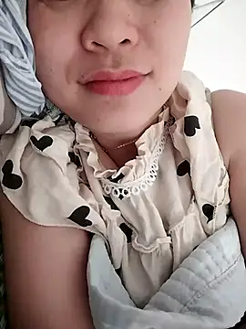 Snapshot of Girl_Shy2000 chatting on November 14, 2025, 5:00 am Girl Shy2000 online show from November 14, 2025, 5:00 am