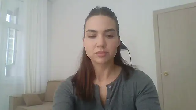 Snapshot of Arivessa chatting on October 27, 2025, 8:26 am Arivessa online show from October 27, 2025, 8:26 am