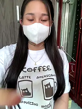 kamdan12 online show from November 12, 2025, 6:17 am