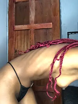 Caramel102004 online show from March 17, 2026, 9:12 am