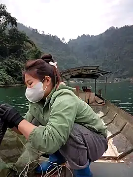 Meoweo 23 online show from December 18, 2025, 12:16 am