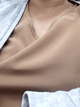 Kimkhaepretty online show from December 1, 2025, 7:53 am