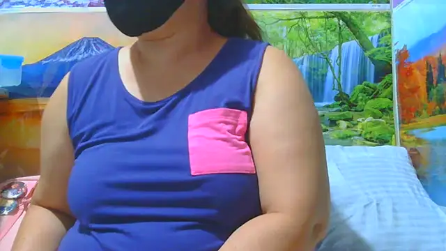 Kimkhaepretty online show from November 18, 2025, 2:42 pm