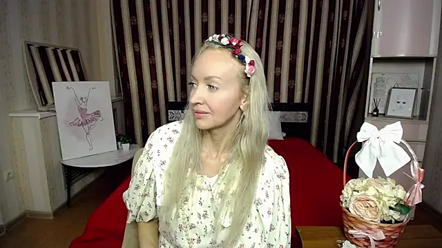 Snapshot of horny_blonds chatting on November 27, 2025, 11:21 am horny blonds online show from November 27, 2025, 11:21 am