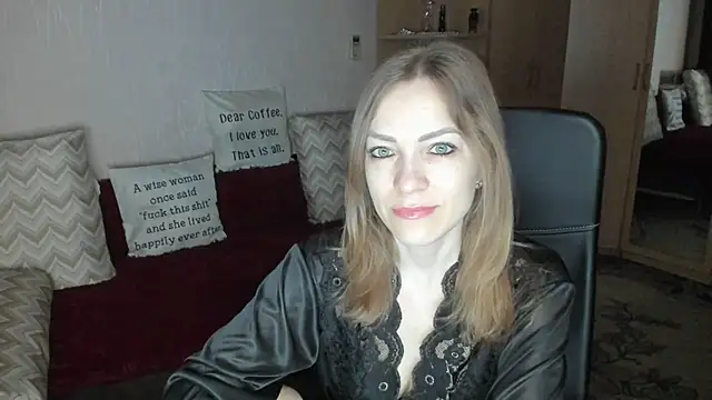 Tiffany Bates online show from March 3, 2026, 3:13 am