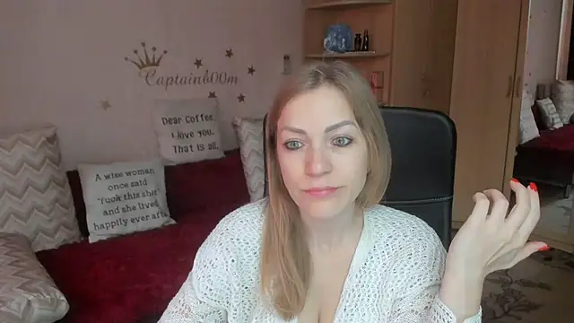 Snapshot of Tiffany_Bates chatting on September 26, 2025, 8:32 am Tiffany Bates online show from September 26, 2025, 8:32 am