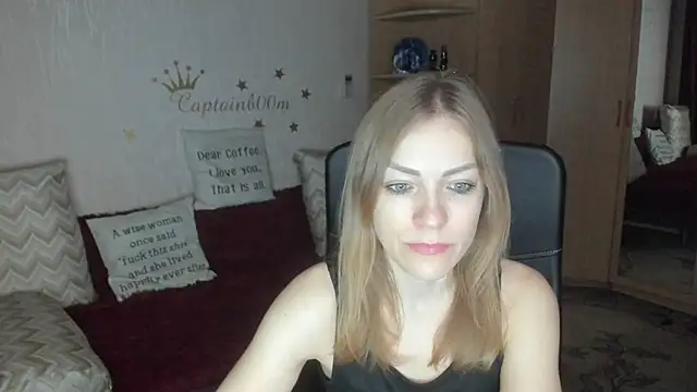 Snapshot of Tiffany_Bates chatting on October 21, 2025, 3:17 am Tiffany Bates online show from October 21, 2025, 3:17 am