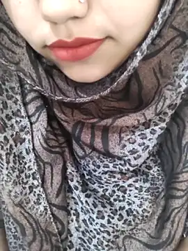 Miss Rose   online show from April 6, 2026, 5:08 am