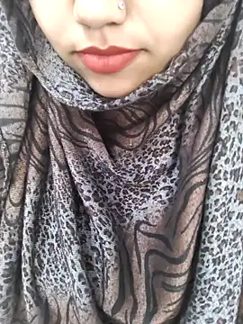 Miss Rose   online show from April 5, 2026, 6:09 am