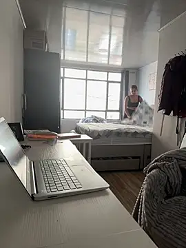 Snapshot of anna_evans09 chatting on November 10, 2025, 5:51 pm anna evans09 online show from November 10, 2025, 5:51 pm