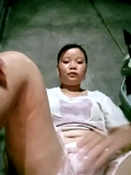 Samyy xx online show from October 29, 2025, 12:37 pm