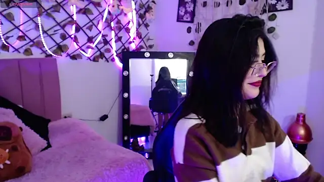 Snapshot of isa_bunny18 chatting on October 10, 2025, 3:40 am isa bunny18 online show from October 10, 2025, 3:40 am