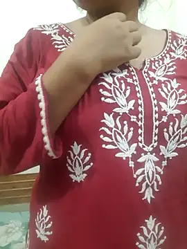 Snapshot of Minakshi_677 chatting on October 3, 2025, 6:37 am Minakshi 677 online show from October 3, 2025, 6:37 am