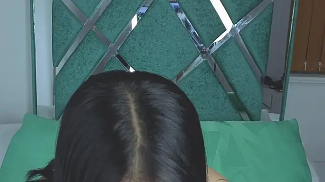 lissastone online show from November 19, 2025, 7:03 pm