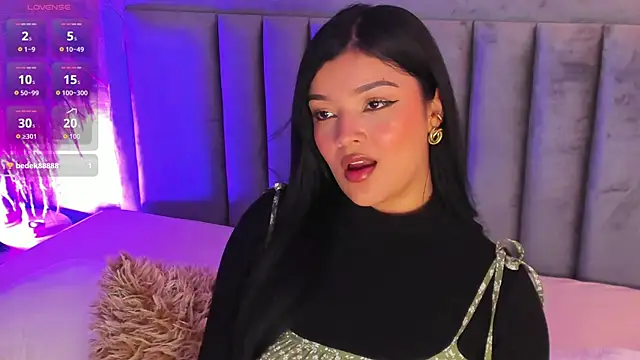 EmmaBlossom online show from October 5, 2025, 3:58 pm