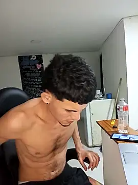 Snapshot of Pingasaboy20 chatting on October 17, 2025, 5:00 am Pingasaboy20 online show from October 17, 2025, 5:00 am