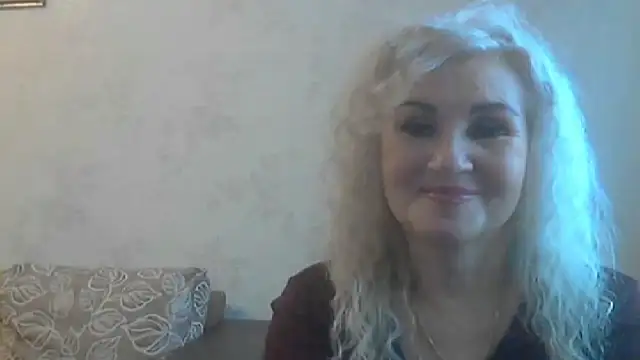 Snapshot of LadySexyBlond chatting on October 16, 2025, 5:38 am LadySexyBlond online show from October 16, 2025, 5:38 am