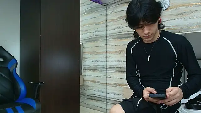 Lovers 21 online show from April 3, 2026, 4:08 am