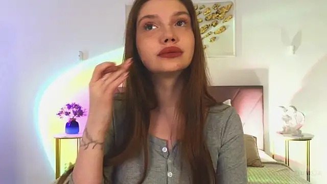 Snapshot of Nicole_Broown_ chatting on April 3, 2026, 9:21 pm Nicole Broown online show from April 3, 2026, 9:21 pm