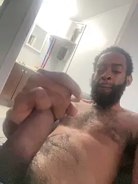 Snapshot of vaultclub chatting on November 28, 2025, 5:57 pm vaultclub online show from November 28, 2025, 5:57 pm