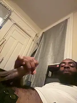 Snapshot of vaultclub chatting on November 9, 2025, 3:43 am vaultclub online show from November 9, 2025, 3:43 am