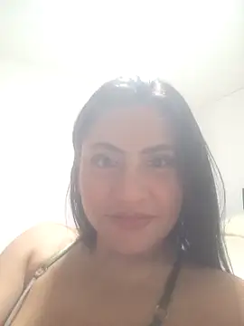 Maira Diaz online show from September 29, 2025, 12:44 pm