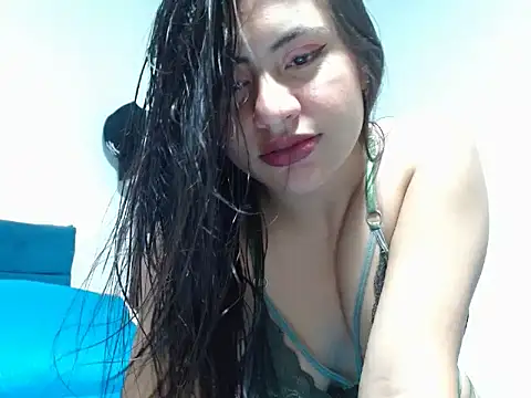 Maira Diaz online show from October 22, 2025, 2:16 pm