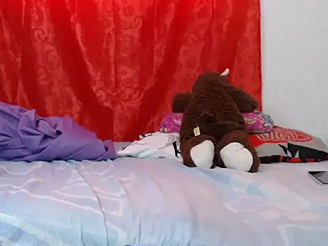 Snapshot of Emily_dirty0201 chatting on November 25, 2025, 8:20 pm Emily dirty0201 online show from November 25, 2025, 8:20 pm