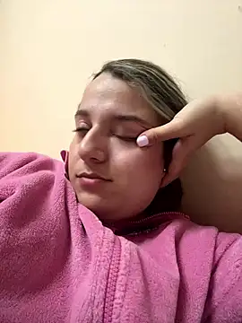 katiaa lovv online show from January 10, 2026, 8:37 pm