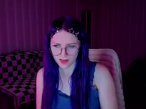 violet-siren-x online show from June 18, 2026, 10:48 pm