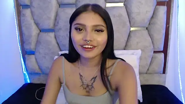 Snapshot of AnalyMilles chatting on February 1, 2026, 7:28 am AnalyMilles online show from February 1, 2026, 7:28 am