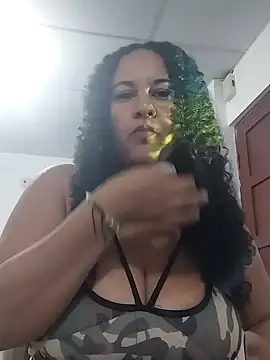 MEYBELLATINA online show from January 13, 2026, 8:46 pm