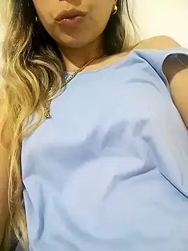 CrisHot202 online show from October 17, 2025, 2:26 am