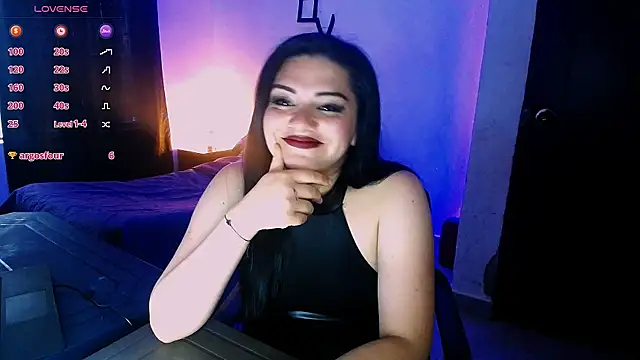 zoe barclay online show from October 13, 2025, 1:56 pm