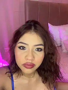 Snapshot of Mia_Valmont chatting on October 4, 2025, 11:45 am Mia Valmont online show from October 4, 2025, 11:45 am