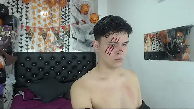 Aaron Foxxx online show from October 18, 2025, 10:23 pm