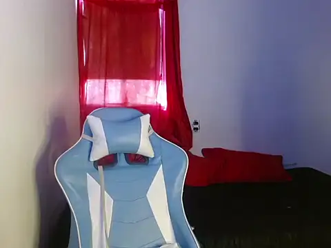 kiyusweetcrazy online show from October 19, 2025, 5:59 pm