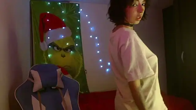 kiyusweetcrazy online show from November 18, 2025, 12:48 am