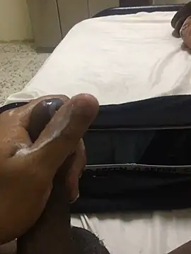 Yassesexy online show from March 25, 2026, 12:00 am