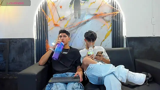 Stiben boy online show from October 31, 2025, 7:43 pm