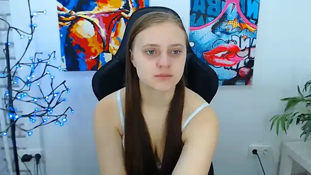 ArinaBelle online show from November 7, 2025, 2:10 pm