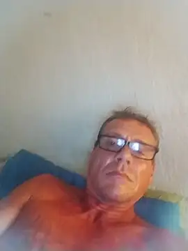 Snapshot of baldblondeshaven chatting on October 17, 2025, 5:22 am baldblondeshaven online show from October 17, 2025, 5:22 am