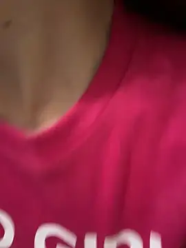 Quynhbabysexy online show from April 15, 2026, 7:03 am