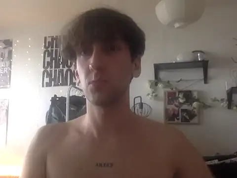 Snapshot of vonka123 chatting on March 2, 2026, 9:05 am vonka123 online show from March 2, 2026, 9:05 am