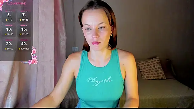 EvaCordy online show from September 26, 2025, 1:40 pm