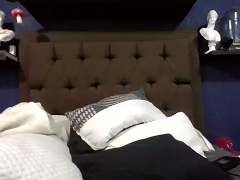 sad fucking boy online show from October 5, 2025, 7:21 am