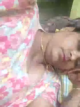 navyasree143 online show from November 28, 2025, 3:56 pm