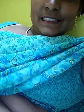 navyasree143 online show from October 5, 2025, 2:41 pm